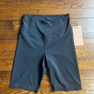 Girlfriend Collective FLOAT Ultralight Bike Short S